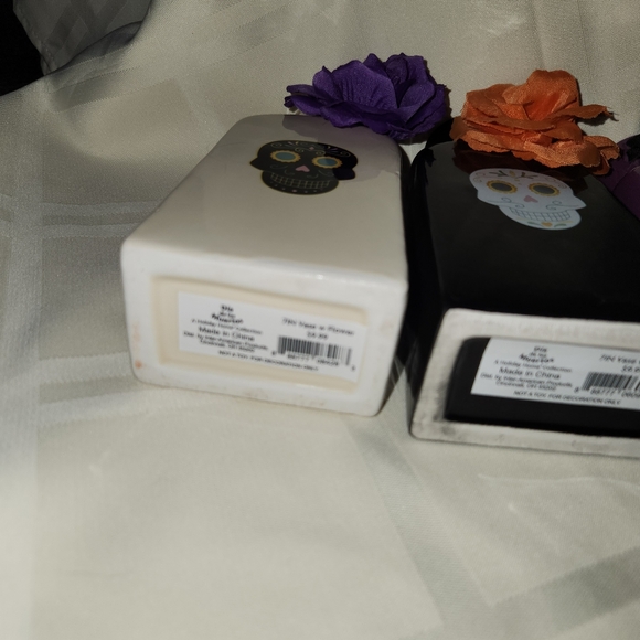 3 pc Sugar Skull Vases - Picture 3 of 8